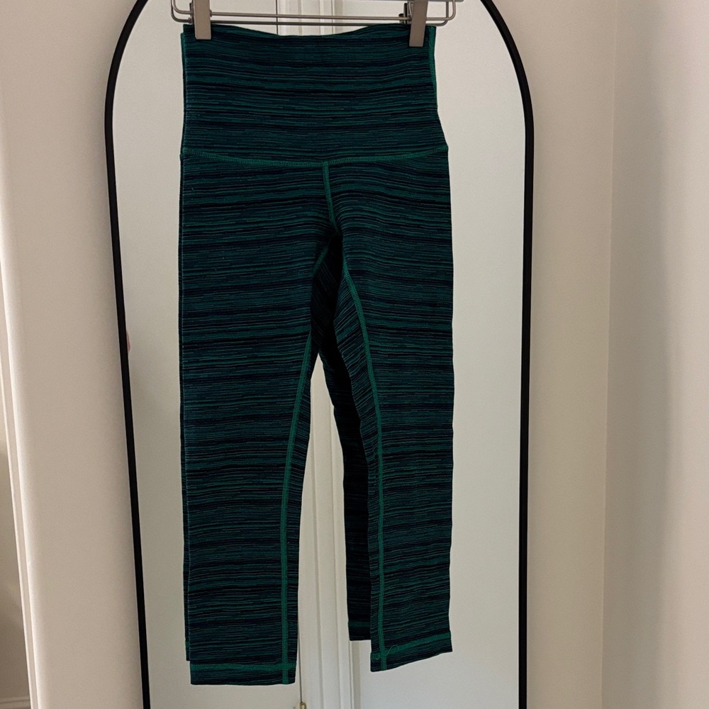 Lululemon Cropped Leggings
